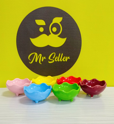 پیاله شش عددی رنگی