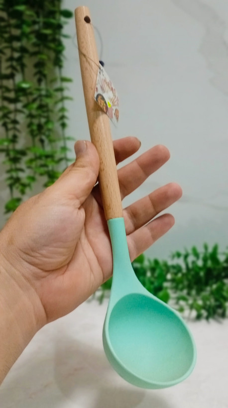 ملاقه دسته بامبو سیلیکونی